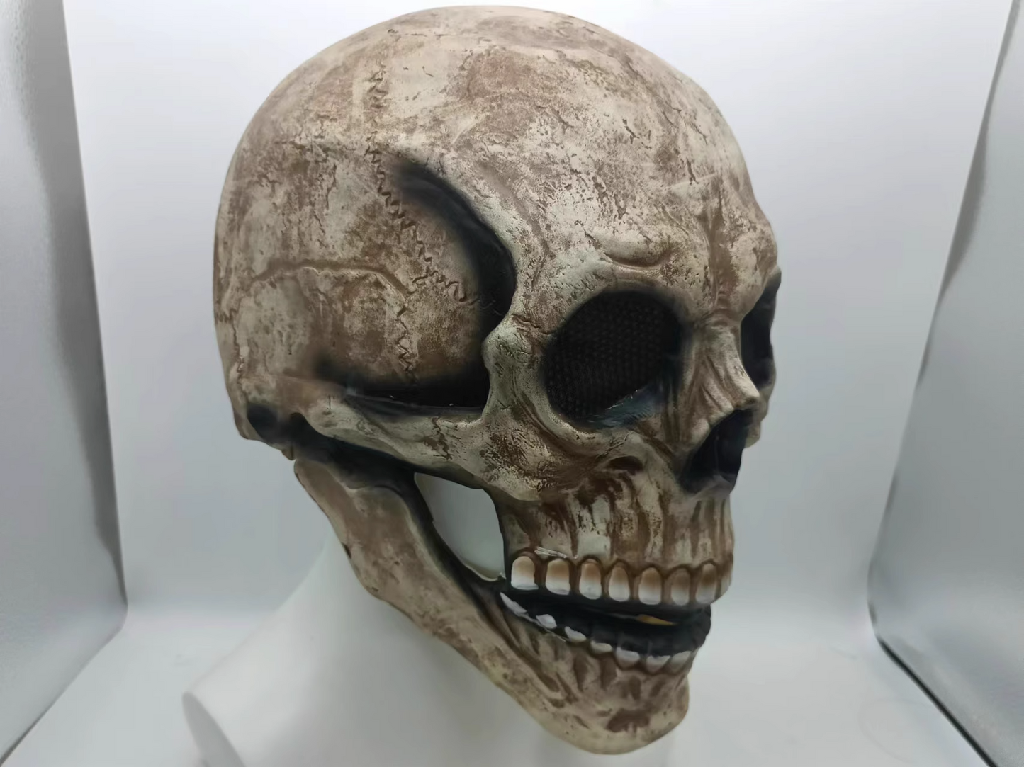 Máscara Ghost Rider con Mandíbula Móvil – ¡Transforma Halloween en tu obra maestra macabra!